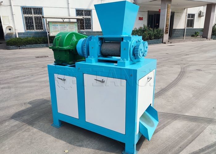 Granulatore a doppio rullo personalizzato per la produzione di granuli di fertilizzanti chimici NPK