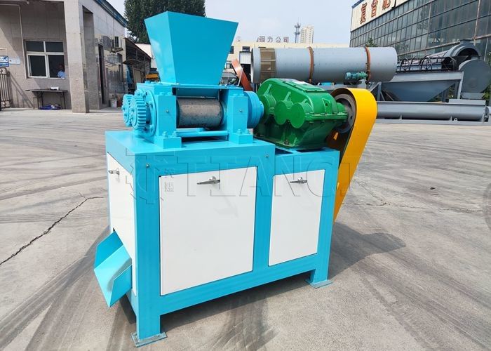 Linea di produzione di macchine per concimi organici Granulatore a doppio rullo Macchina per la produzione di bio concimi