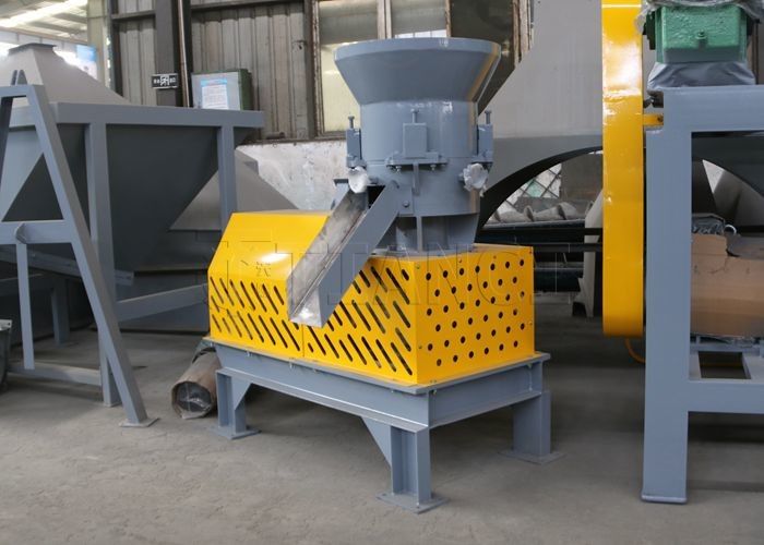 Linea di produzione di granulatori di bentonite DAP Fertilizzante Flat Die Granulator