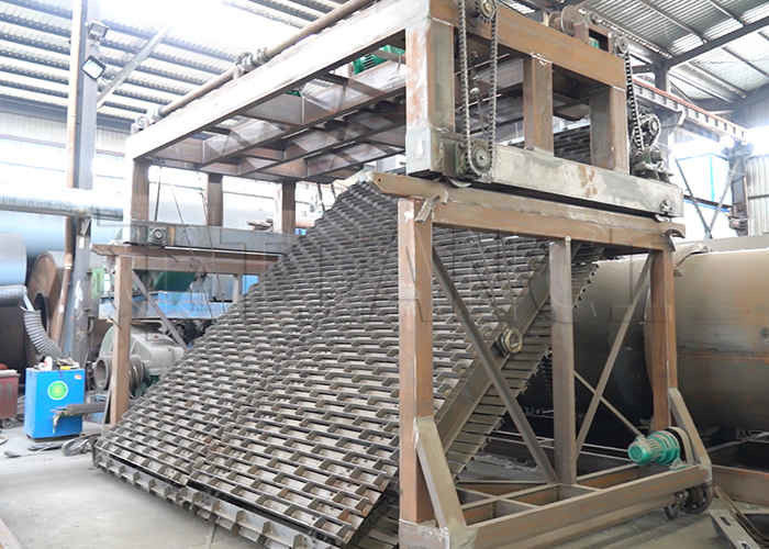 Tipo di piastra a catena elettrica Compost Turner Fermentazione di letame animale Compost Machine