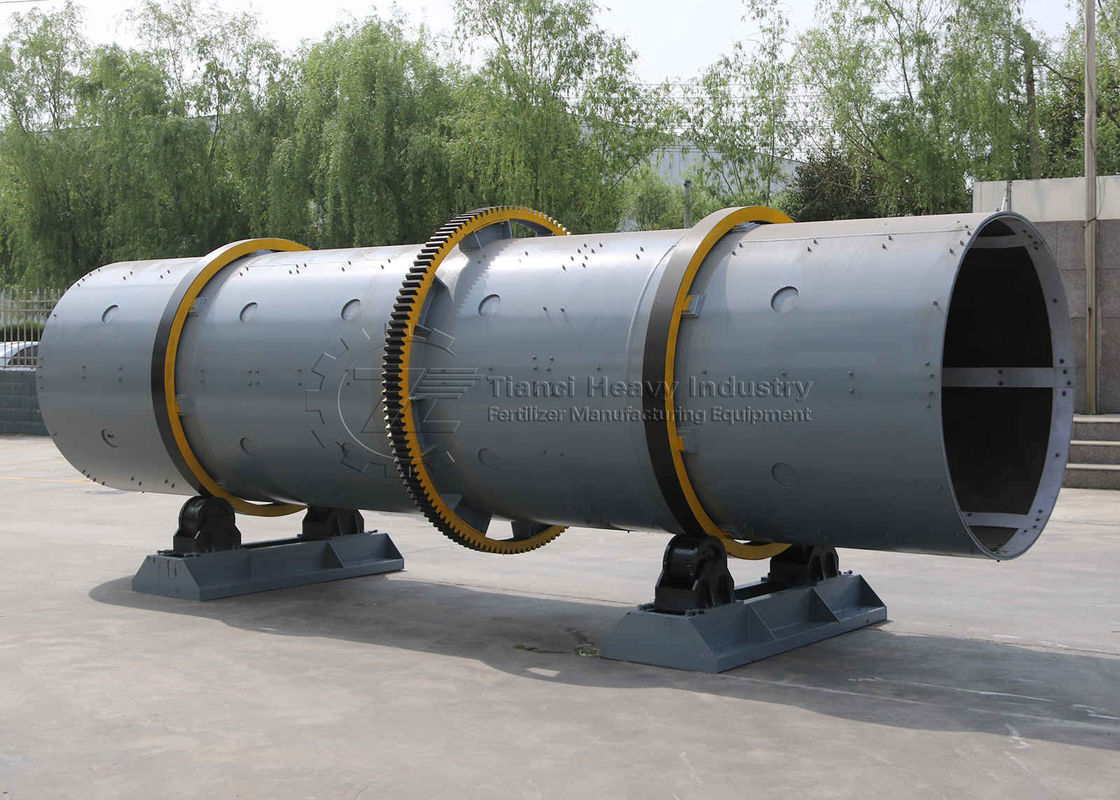 Linea di produzione di granulatore a tamburo rotante per fertilizzanti organici con attrezzature integrate e capacità produttiva di 10000 tonnellate all'anno