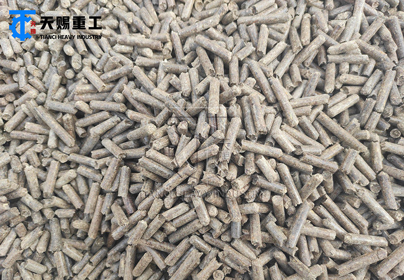 Linea di produzione di granuli di fertilizzanti organici Granulatore di compost di mucca Granulatore di biomassa Linea di produzione a stampo piatto