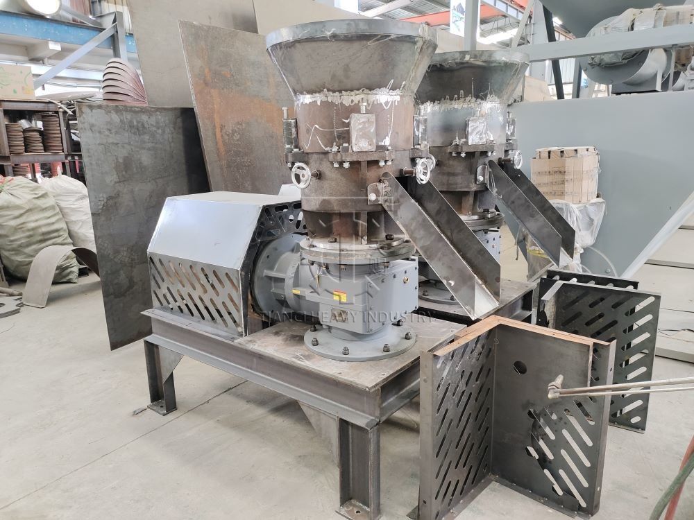 Granulatore di letame animale Granulatore di estrusione a pellicola piatta di dimensioni comprese tra 3 e 50 mm