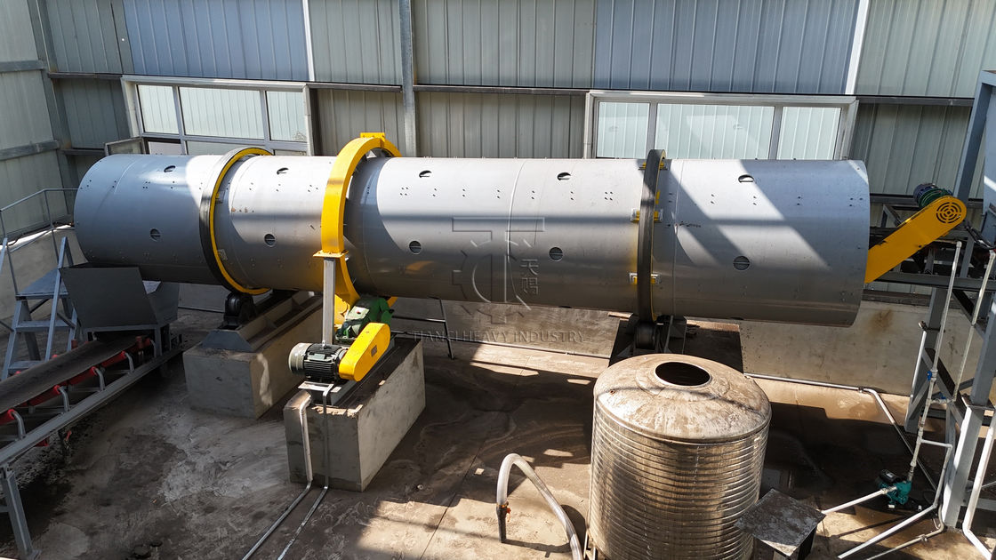 Linea di produzione di granulatore a tamburo rotante per fertilizzanti organici con attrezzature integrate e capacità produttiva di 10000 tonnellate all'anno