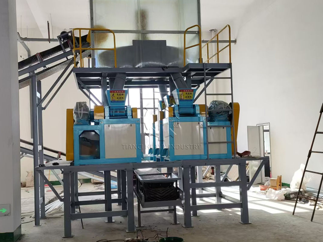 Granulatore a doppio rullo Macchina di produzione di fertilizzanti organici per polli