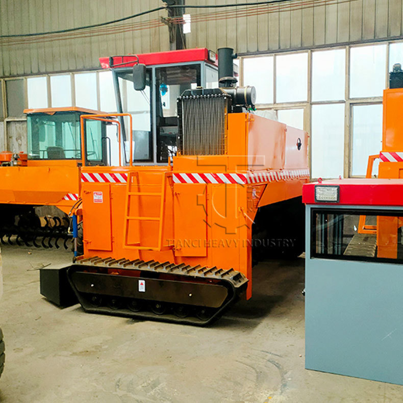 Macchina per la fermentazione del letame organico di tipo cingolato per impianti di produzione, rivoltatore per compost